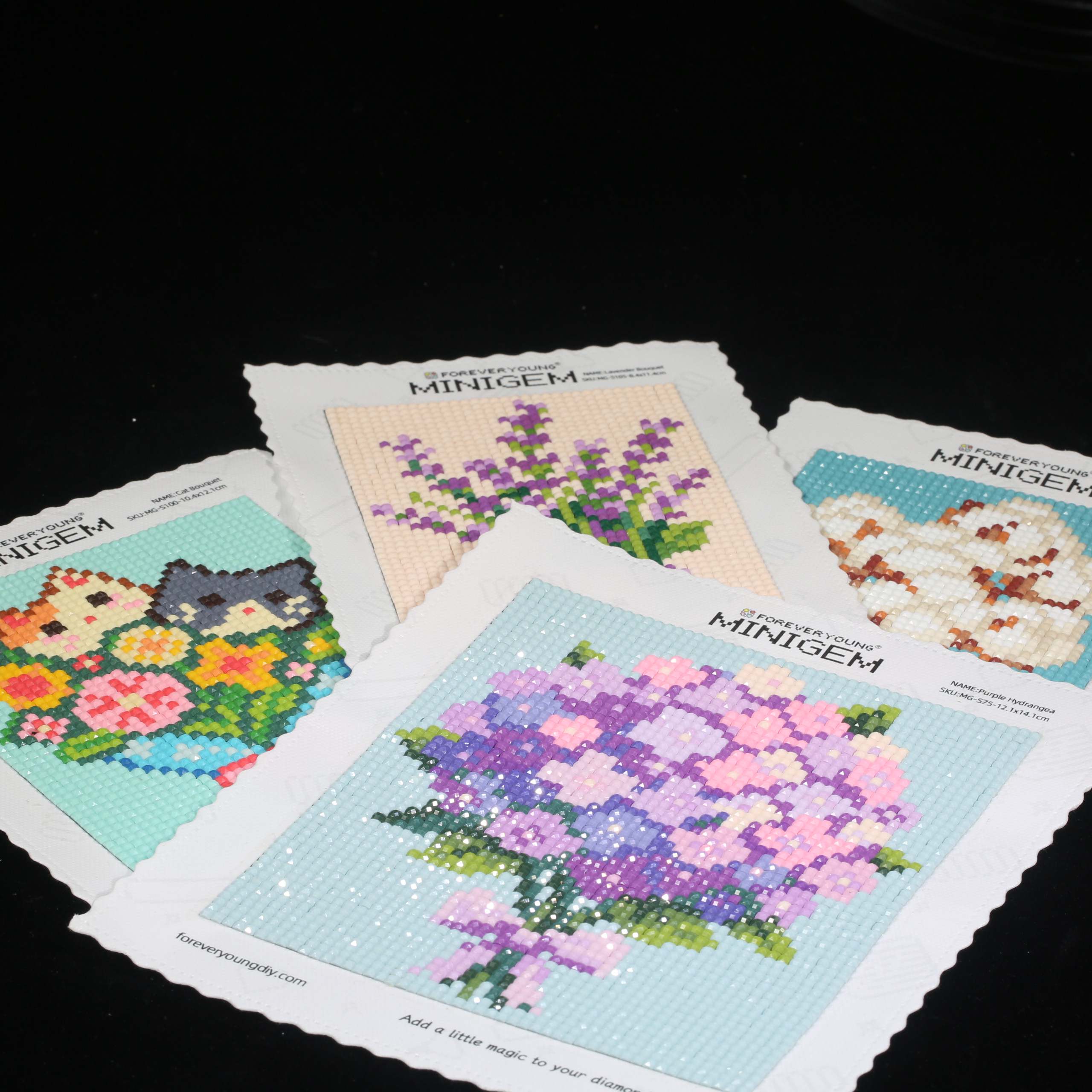 Minigem® Purple Hydrangea 5D D - 5D Diamond Painting Kit Full Drill 评论和价格